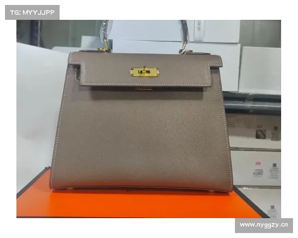 爱马仕Kelly包新品发布,潮包挂钩设计惊艳亮相 爱马仕Kelly包新品发布,潮包挂钩设计惊艳亮相